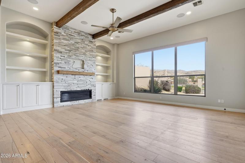 Gorgeous family room
