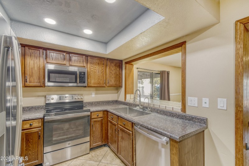 16044 N. 30th Drive - MLS Sized - 012 -