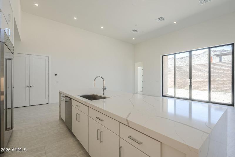 14-web-or-mls-Highland-14