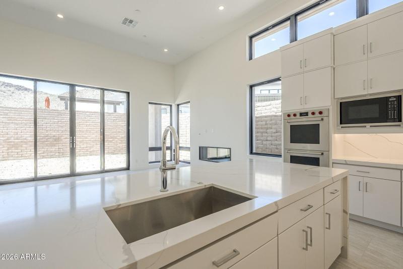 17-web-or-mls-Highland-17