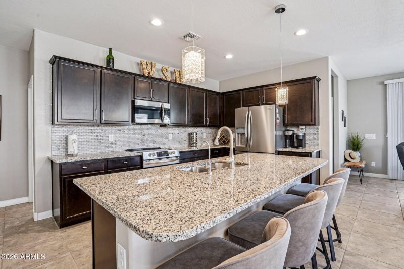 13-web-or-mls-W Nina St-S3001-011