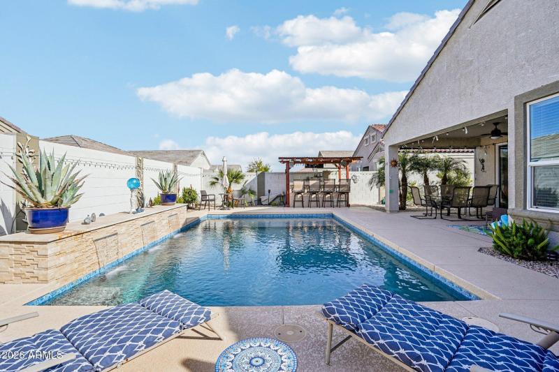 48-web-or-mls-W Nina St-S3001-046