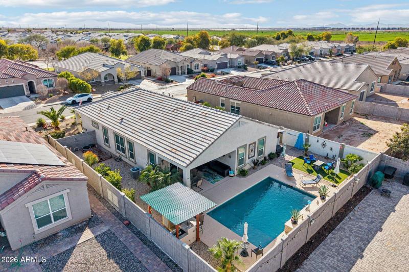 52-web-or-mls-W Nina St-S3001-050