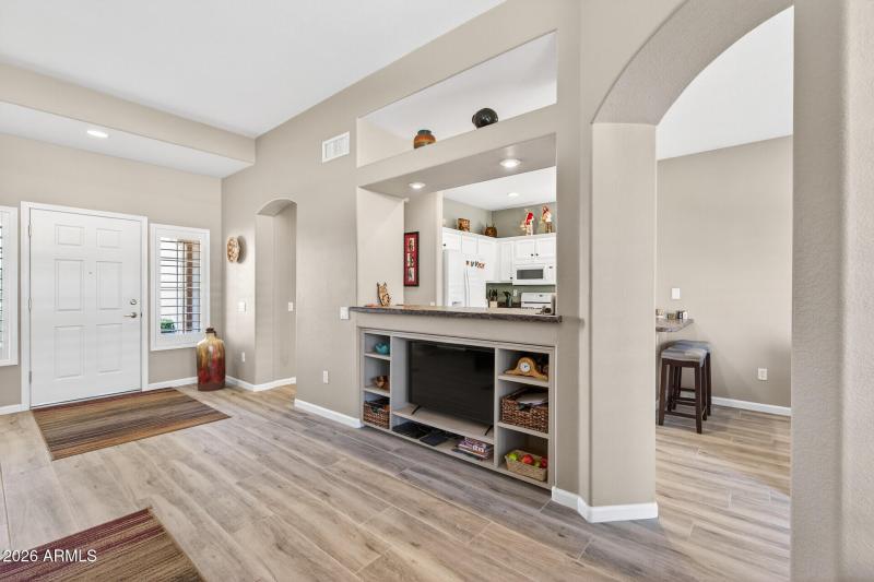 12_14838_W_Horizon_Dr12_mls