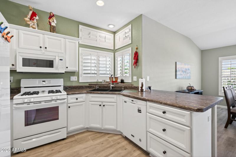 17_14838_W_Horizon_Dr17_mls