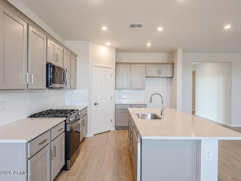 23_Rancho-Vista_Affordable-Surprise-Home