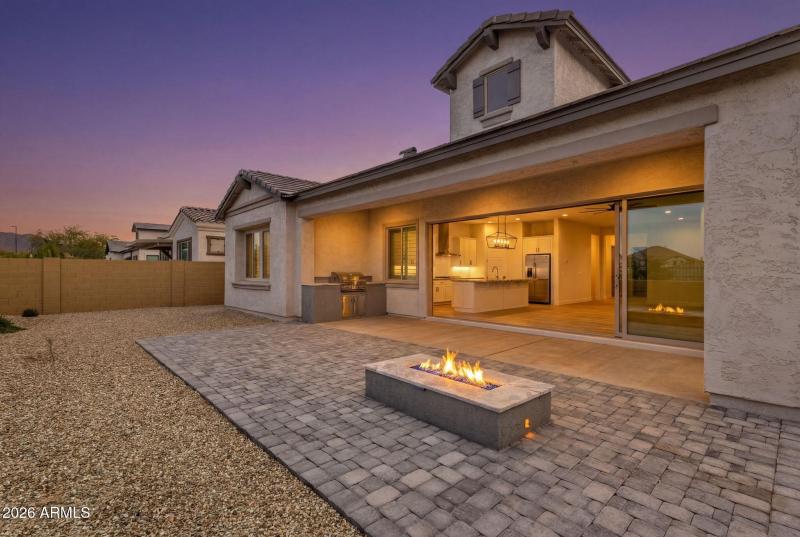 52-web-or-mls-5924-e-redmont-dr