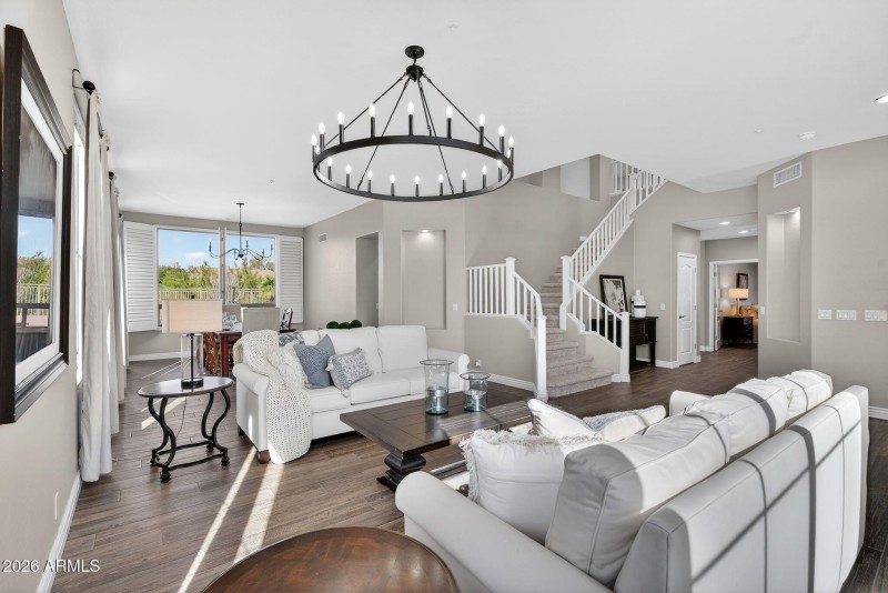 008_9-web-or-mls-14-_e_butherus_dr_115