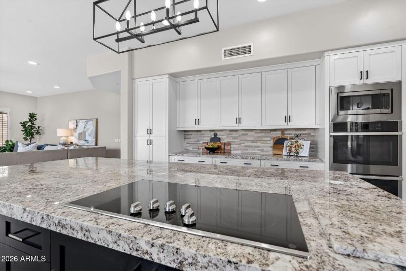 020_29-web-or-mls-26-_e_butherus_dr_841