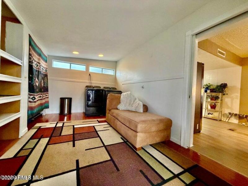 Entry Mud Room: Laundry