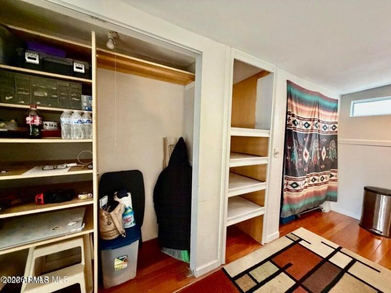 Entry Mud Room:Laundry