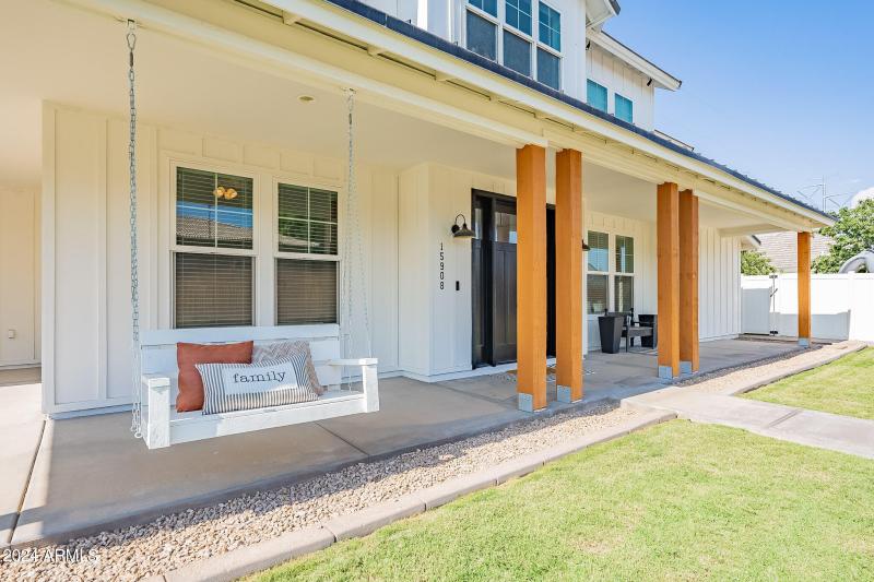 9-web-or-mls-Vaughn-9