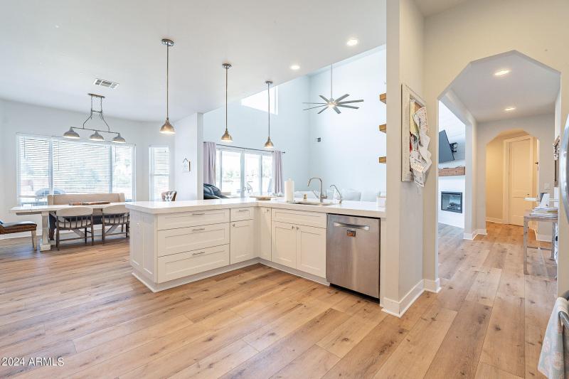 16-web-or-mls-Vaughn-16