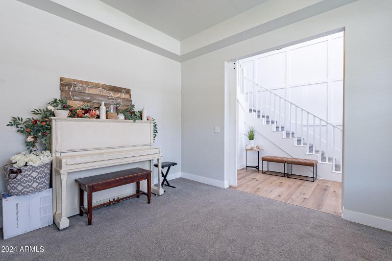 25-web-or-mls-Vaughn-25