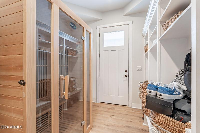 107-web-or-mls-Vaughn-33 (Edited)