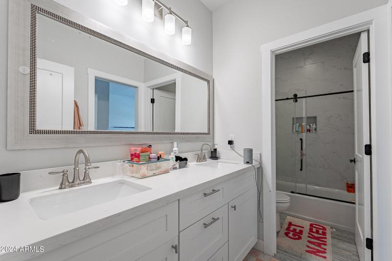 60-web-or-mls-Vaughn-60