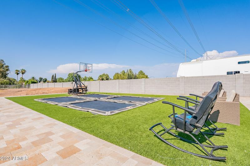 82-web-or-mls-Vaughn-82