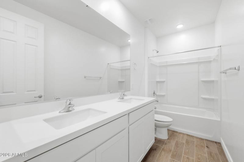 PHX_Miravida_Lot 1176_Harbor_14784_Bath2