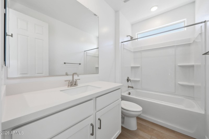 PHX_Miravida_Lot 1044_Imperial_14777_Bat