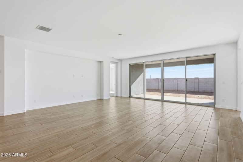 PHX_Miravida_Lot 1044_Imperial_14777_Gre