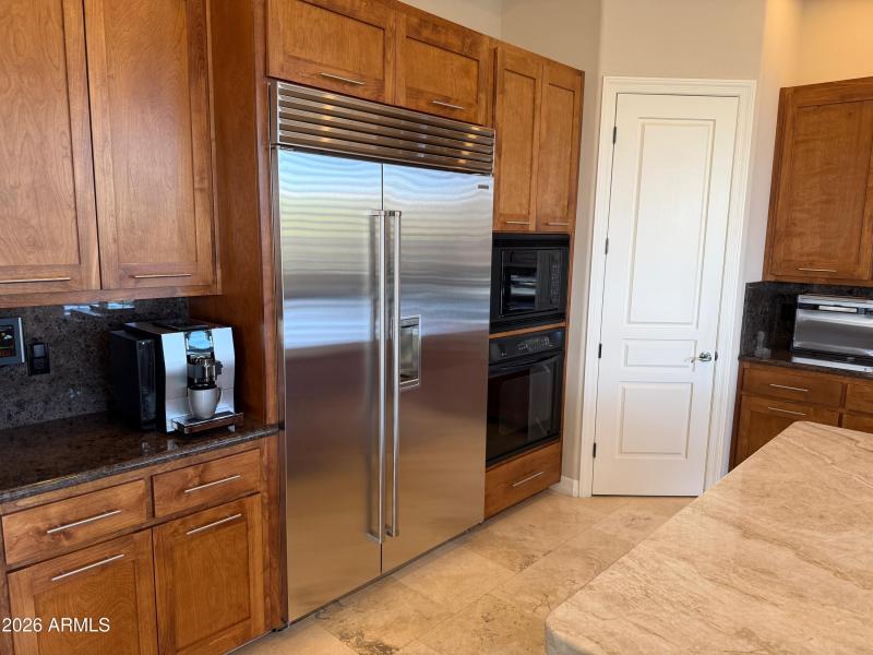 48" Sub-Zero refrigeration; new in 2025