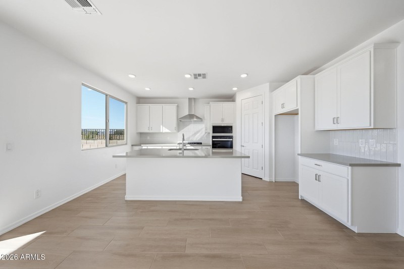 PHX_Landmarke_lot 1064_Pacific_719_kitch