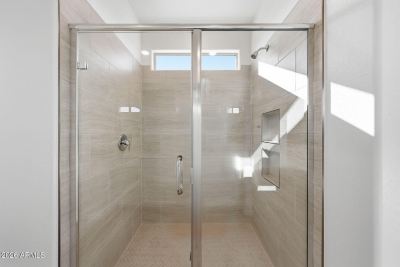 PHX_Landmarke_lot 1064_Pacific_719_owner