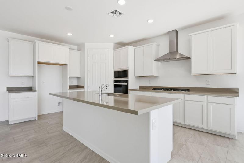 PHX_Empire Pointe_Lot 5025_Dove_23015_Ki