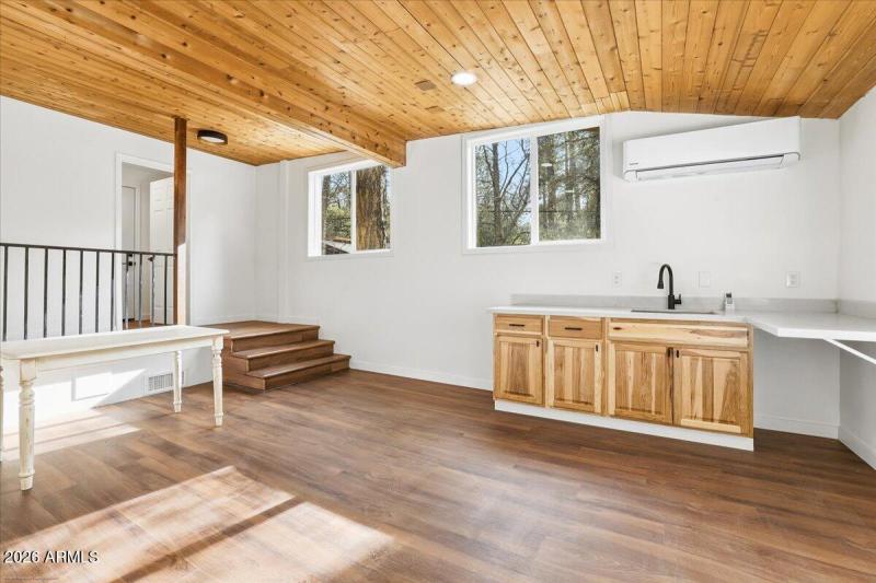 21-Studio with kitchenette