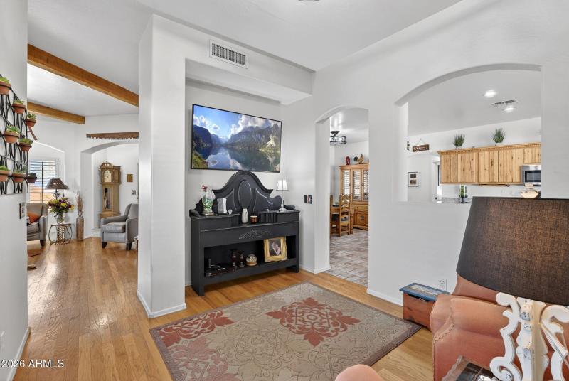 23-web-or-mls-88-W Greasewood St