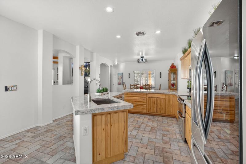 29-web-or-mls-79-W Greasewood St