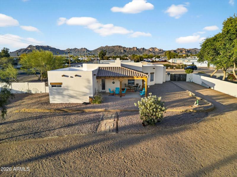 104-web-or-mls-15-W Greasewood St