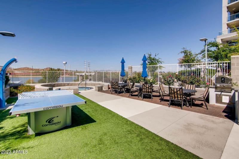 Ping Pong by the Pool:Spa