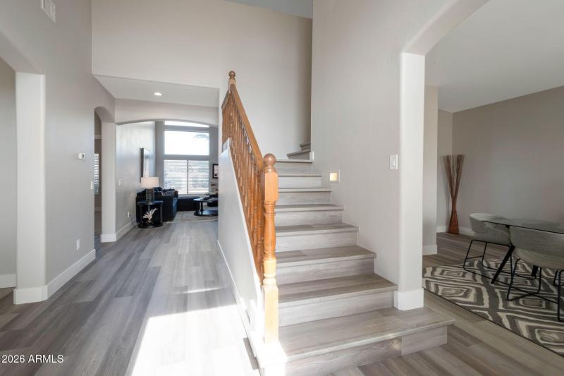 40-web-or-mls-Qp-9569