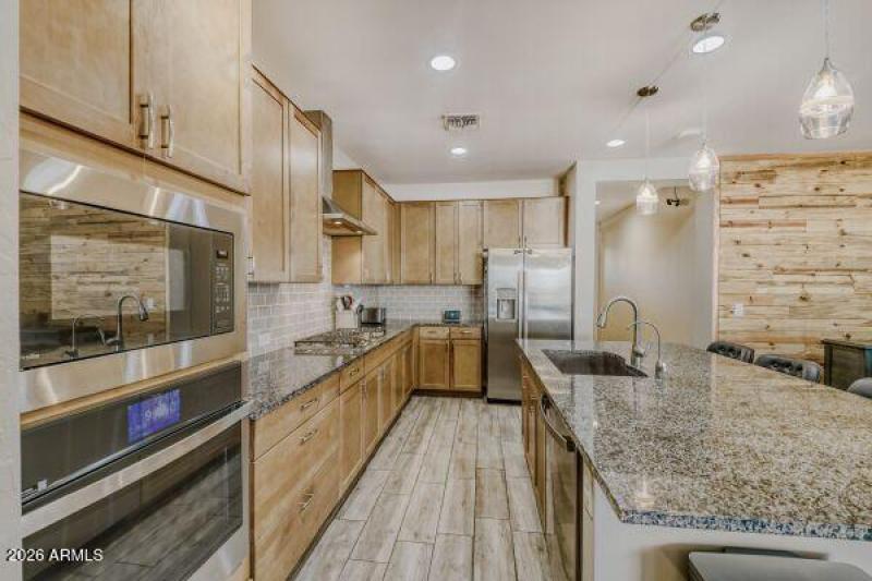 13565588_17-510-17_photo_print__q80_w600