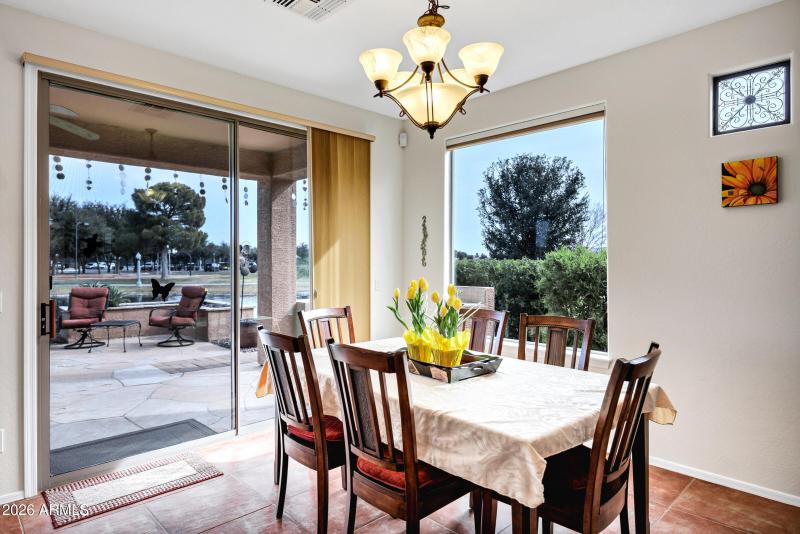 Kitchen Dining with Views!