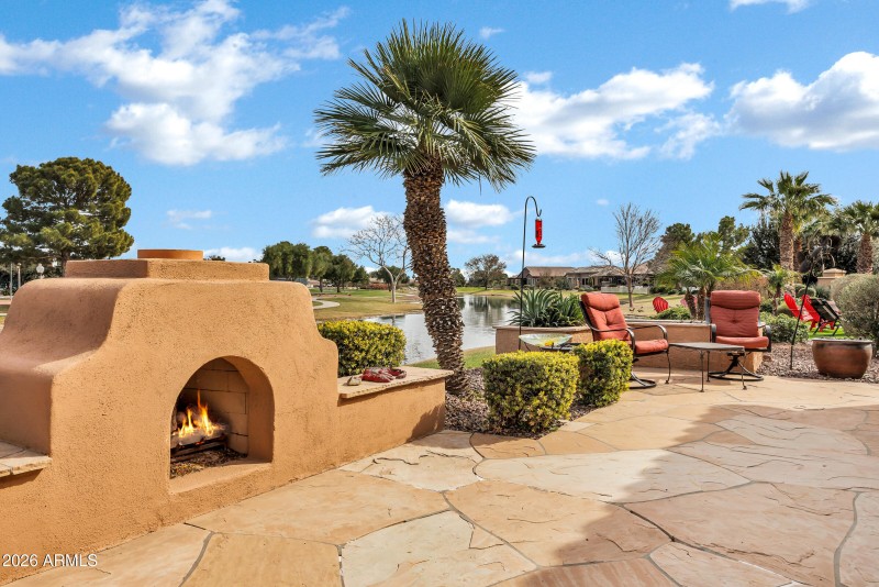 Backyard Fireplace with Views!