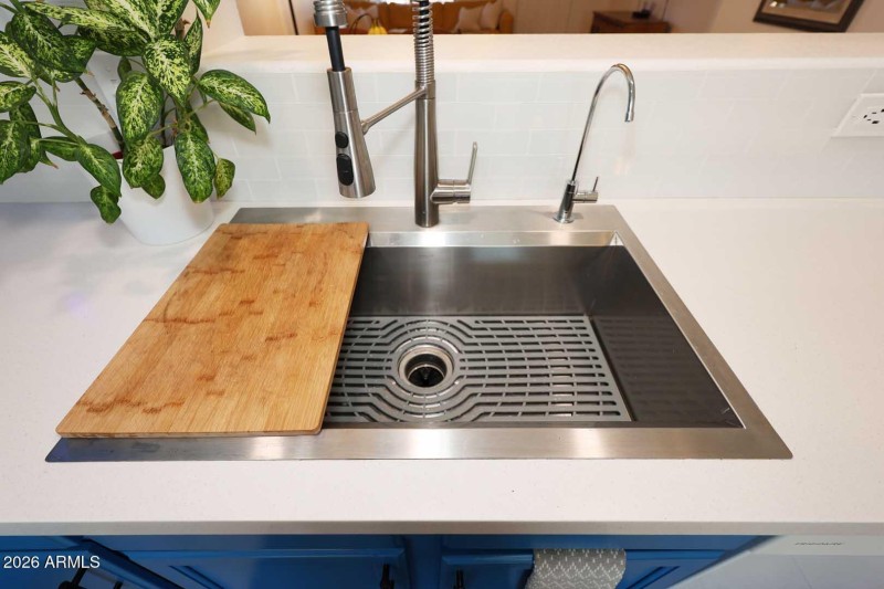 Kitchen Farmer Sink