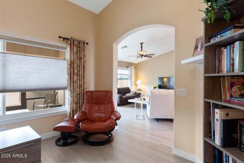 15803 W Windsor Office 2