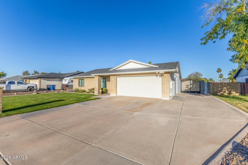 Driveway & Garage – RV Gate