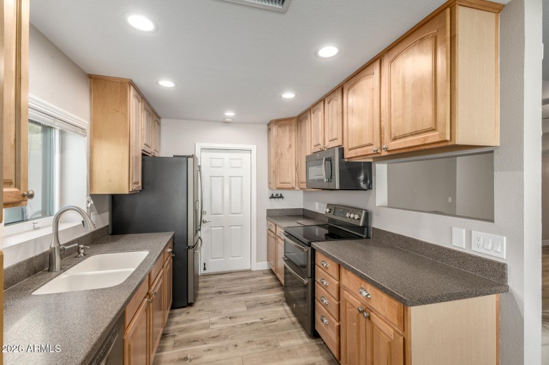 Kitchen – Stainless appliances and stora