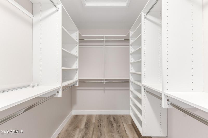 Walk-In Closet – Custom shelving system