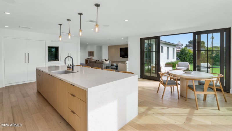 6039 E Calle Camelia-large-018-033-6039