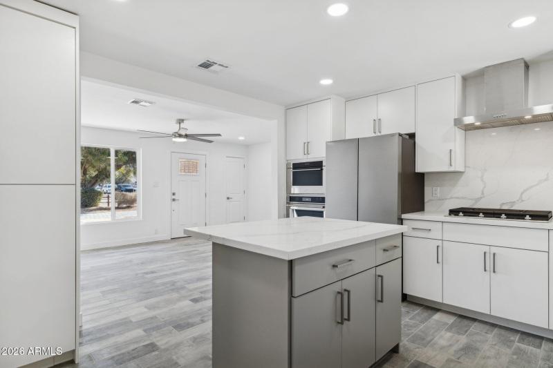 10-web-or-mls-4144-n-36th-st