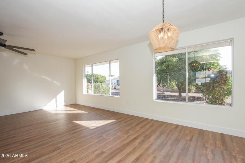 10729 W Amber Trl-19