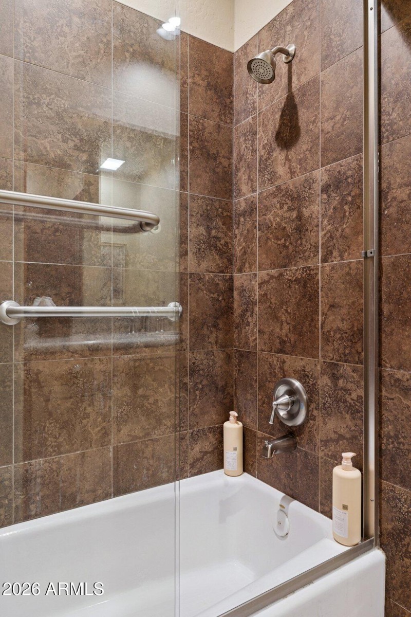 31-web-or-mls-34748-n-93rd-pl