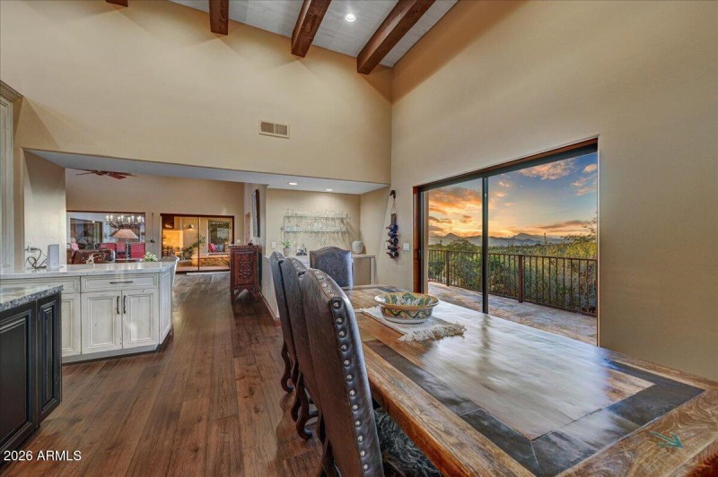 29-Casual Dining View