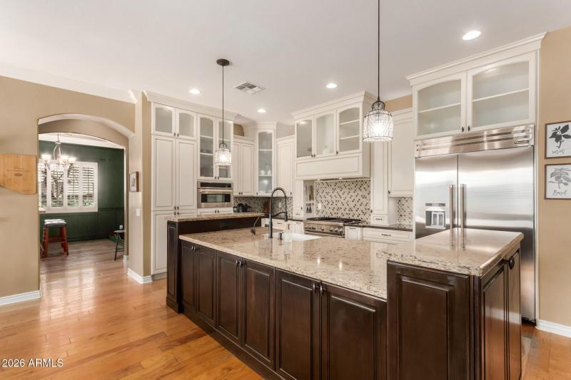Beautifully upgraded kitchen