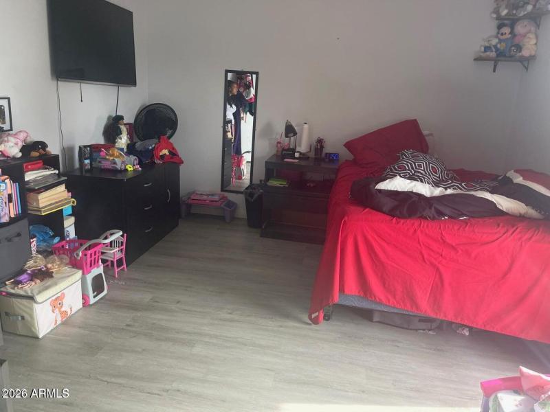 4834 W. Rose Ln. bedroom 1