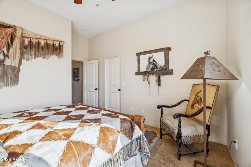 30-web-or-mls-39819-n-26th-st